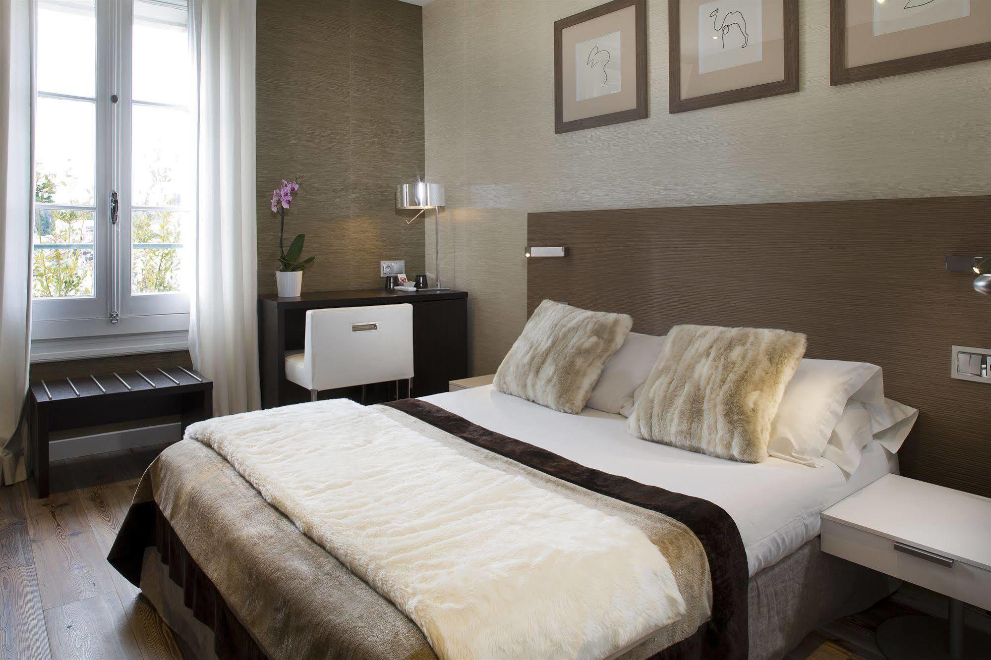 Hotel Des Arceaux Montpellier Dış mekan fotoğraf